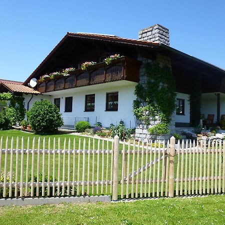 מלון Eschlkam Gastehaus Fischer מראה חיצוני תמונה